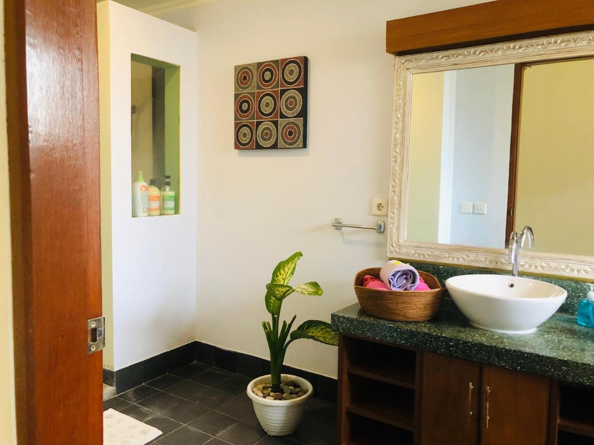 Villa Abhista Seminyak Eksteriør billede