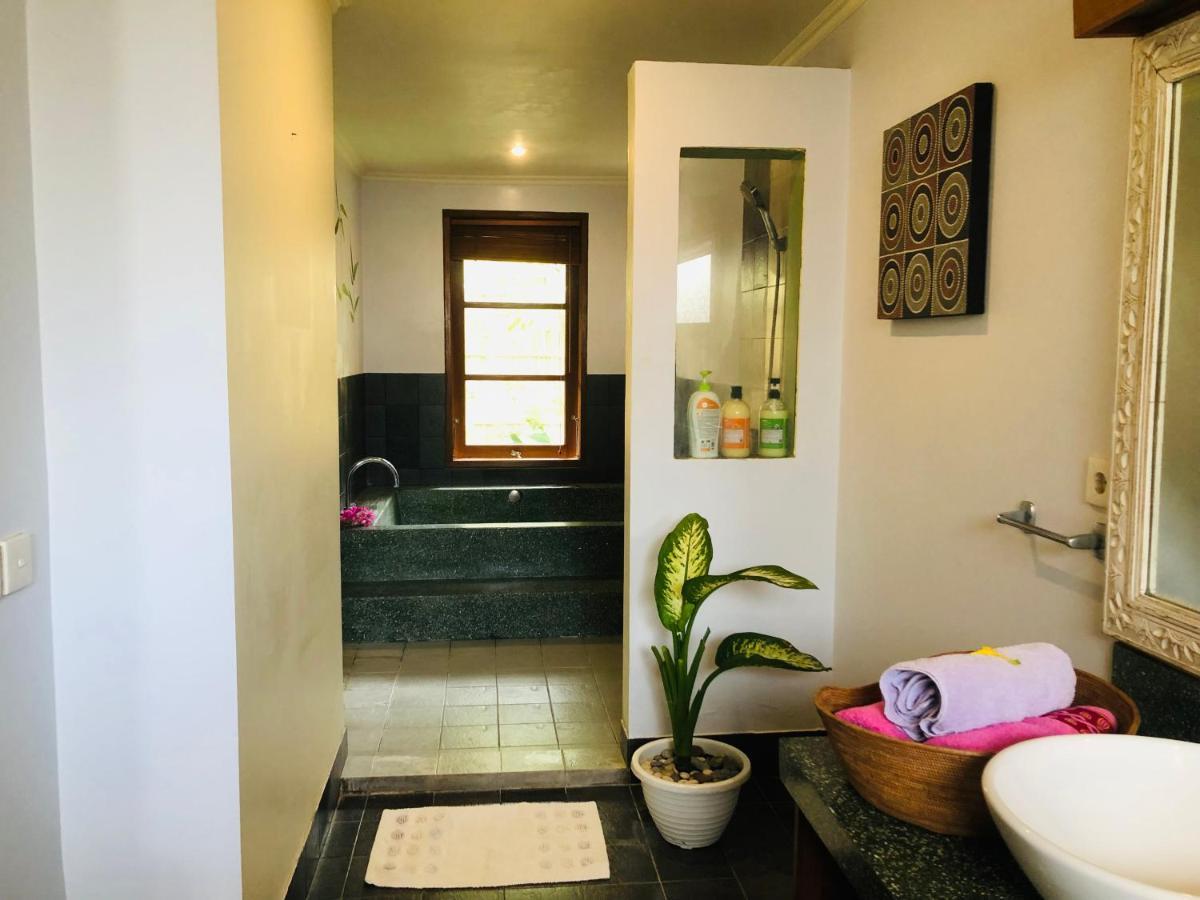 Villa Abhista Seminyak Eksteriør billede